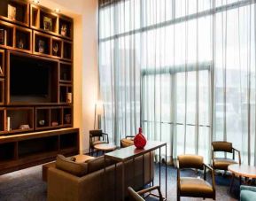 Comfortable hotel workspace at the Hampton Inn by Hilton Cancun Cumbres.