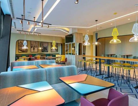 Hotel Hampton By Hilton Alcobendas Madrid image