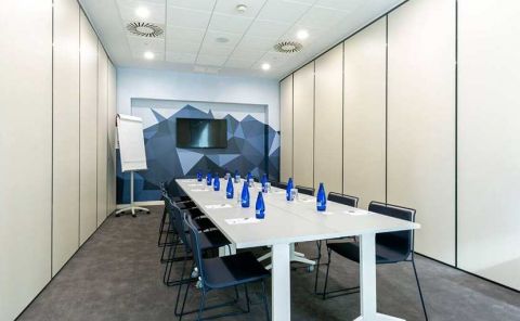Hotel Hampton By Hilton Alcobendas Madrid image