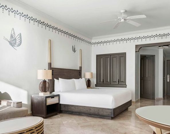 Spacious and comfortable king suite at the Hilton Los Cabos Beach & Golf Resort.