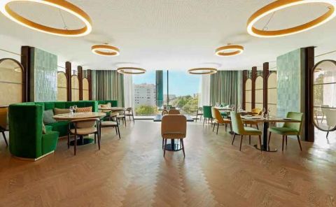 Hotel Boeira Garden Hotel Porto Gaia, Curio Collection By Hilton image