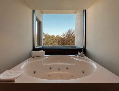 Hotel Boeira Garden Hotel Porto Gaia, Curio Collection By Hilton image