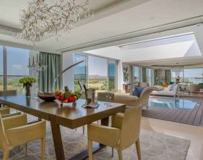 Conrad Algarve, Almacil