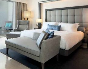 Conrad Algarve, Almacil