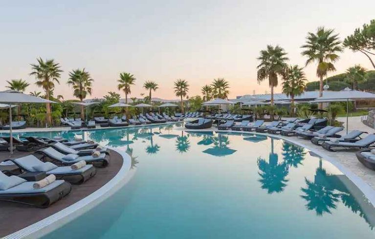 Conrad Algarve, Almacil