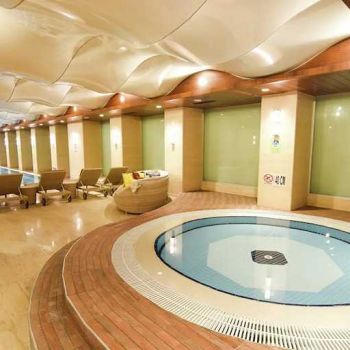 Hotel DoubleTree By Hilton Istanbul Topkapi image