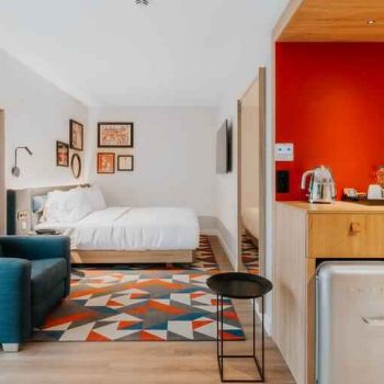 Hotel Hampton By Hilton Warsaw Reduta image