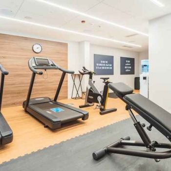 Hotel Hampton By Hilton Warsaw Reduta image