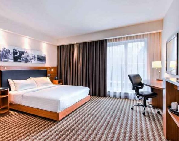 Hampton By Hilton Warsaw Airport