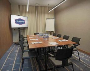 Small meeting room at the Hampton by Hilton Kalisz.