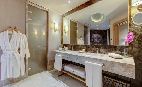Hotel Mersin HiltonSA Hotel image