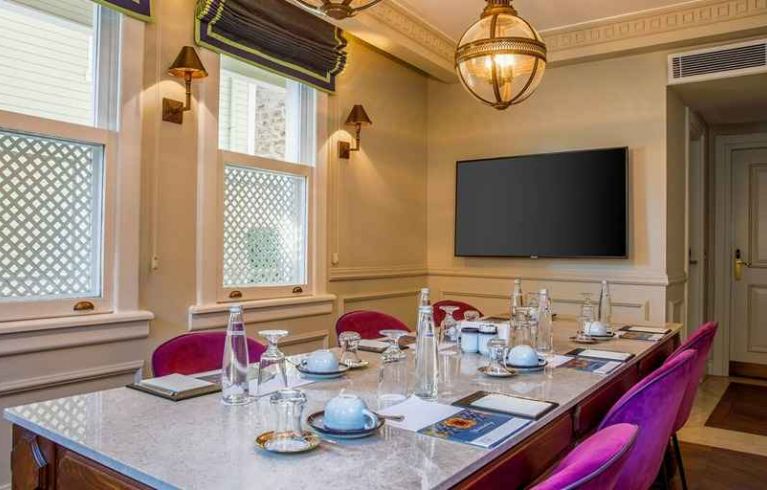 Hagia Sofia Mansions Istanbul, Curio Collection By Hilton, Istanbul