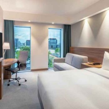 Hotel Hampton By Hilton Warsaw Mokotow image
