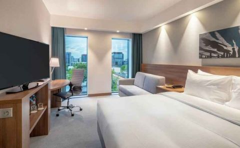 Hotel Hampton By Hilton Warsaw Mokotow image