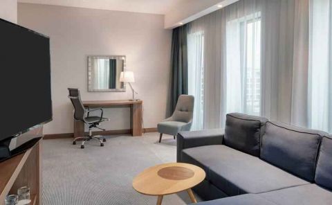 Hotel Hampton By Hilton Warsaw Mokotow image