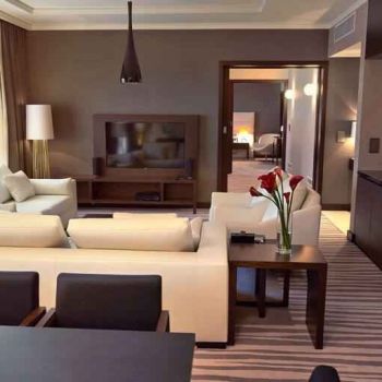 Hotel DoubleTree By Hilton Lodz image