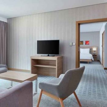 Hotel Hilton Garden Inn Muscat Al Khuwair image