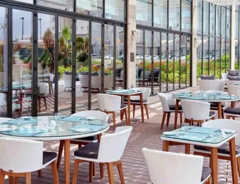 Hotel Hilton Garden Inn Muscat Al Khuwair image