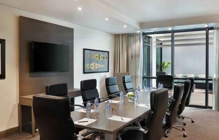 Legend Hotel Lagos Airport, Curio Collection By Hilton, Lagos