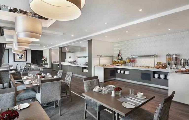 Legend Hotel Lagos Airport, Curio Collection By Hilton, Lagos