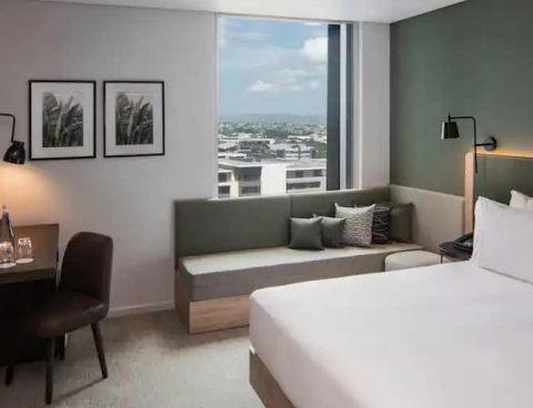Hotel Hilton Garden Inn Umhlanga Arch image