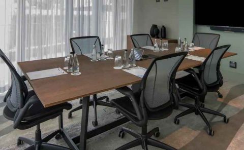 Hotel Hilton Garden Inn Umhlanga Arch image