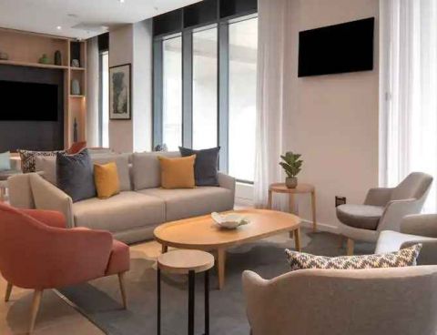 Hotel Hilton Garden Inn Umhlanga Arch image
