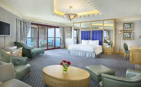Hotel Jeddah Hilton image