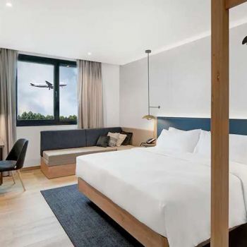 Hotel Hilton Garden Inn Bucharest Airport image