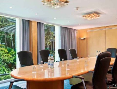 Hotel Hilton Zurich Airport image