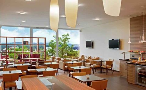 Hotel Hilton Zurich Airport image
