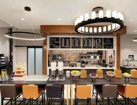 Hotel Hilton Garden Inn Zurich Limmattal image