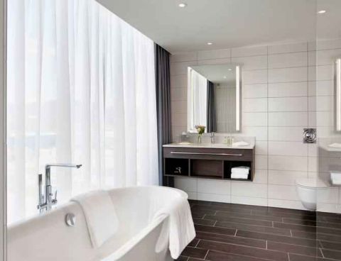 Hotel Hilton Garden Inn Zurich Limmattal image