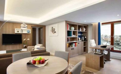 Hotel Hilton Stockholm Slussen image