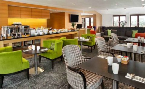 Hotel Hilton Stockholm Slussen image