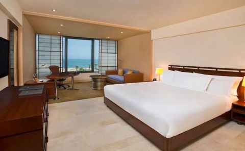 Hotel Hilton Kuwait Resort image