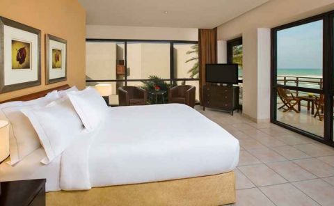 Hotel Hilton Kuwait Resort image