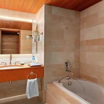 Hotel Hilton Kuwait Resort image