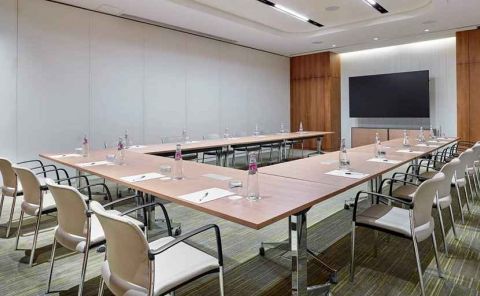 Hotel Hilton Garden Inn Kuwait image