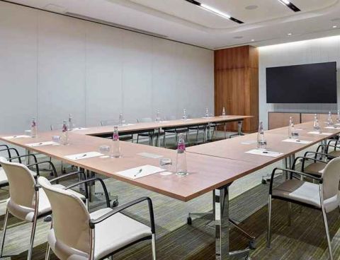 Hotel Hilton Garden Inn Kuwait image