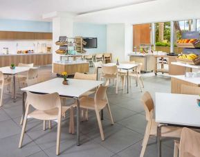 Restaurant area suitable for co-working at the Element Miami International Airport.