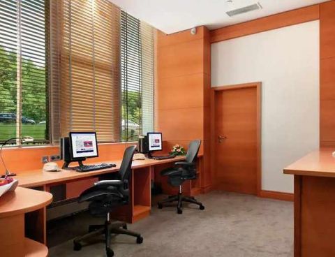 Hotel DoubleTree By Hilton Luxembourg image