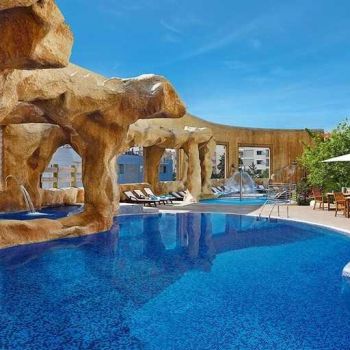 Hotel Hilton Beirut Habtoor Grand image