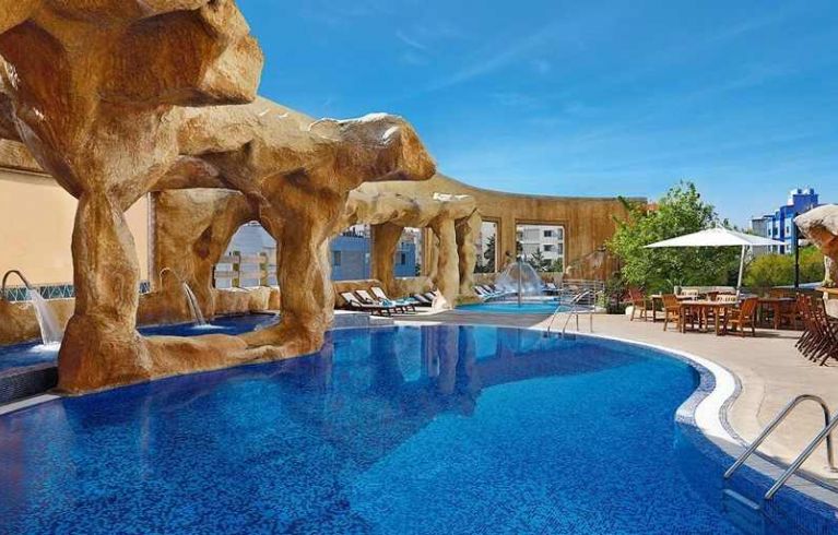 Hilton Beirut Habtoor Grand, Beirut