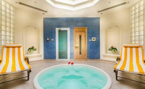 Hotel Hilton Alexandria Green Plaza image