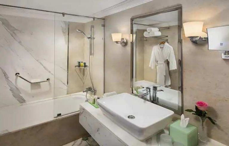 Hilton Alexandria Corniche, Alexandria
