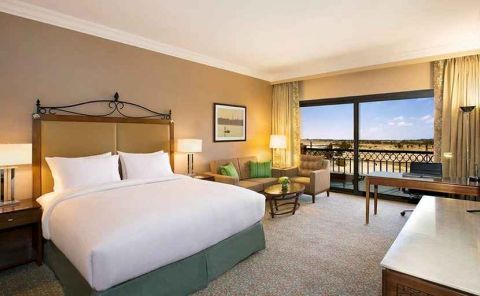 Hotel Hilton Alexandria King's Ranch image
