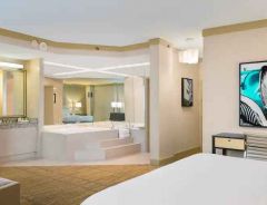 Hotel DoubleTree By Hilton Miami Airport & Convention Center image
