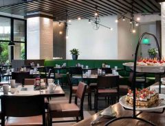 Hotel DoubleTree By Hilton Miami Airport & Convention Center image