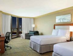 Hotel DoubleTree By Hilton Miami Airport & Convention Center image